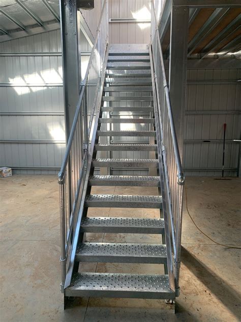 metal staircase manufacturers